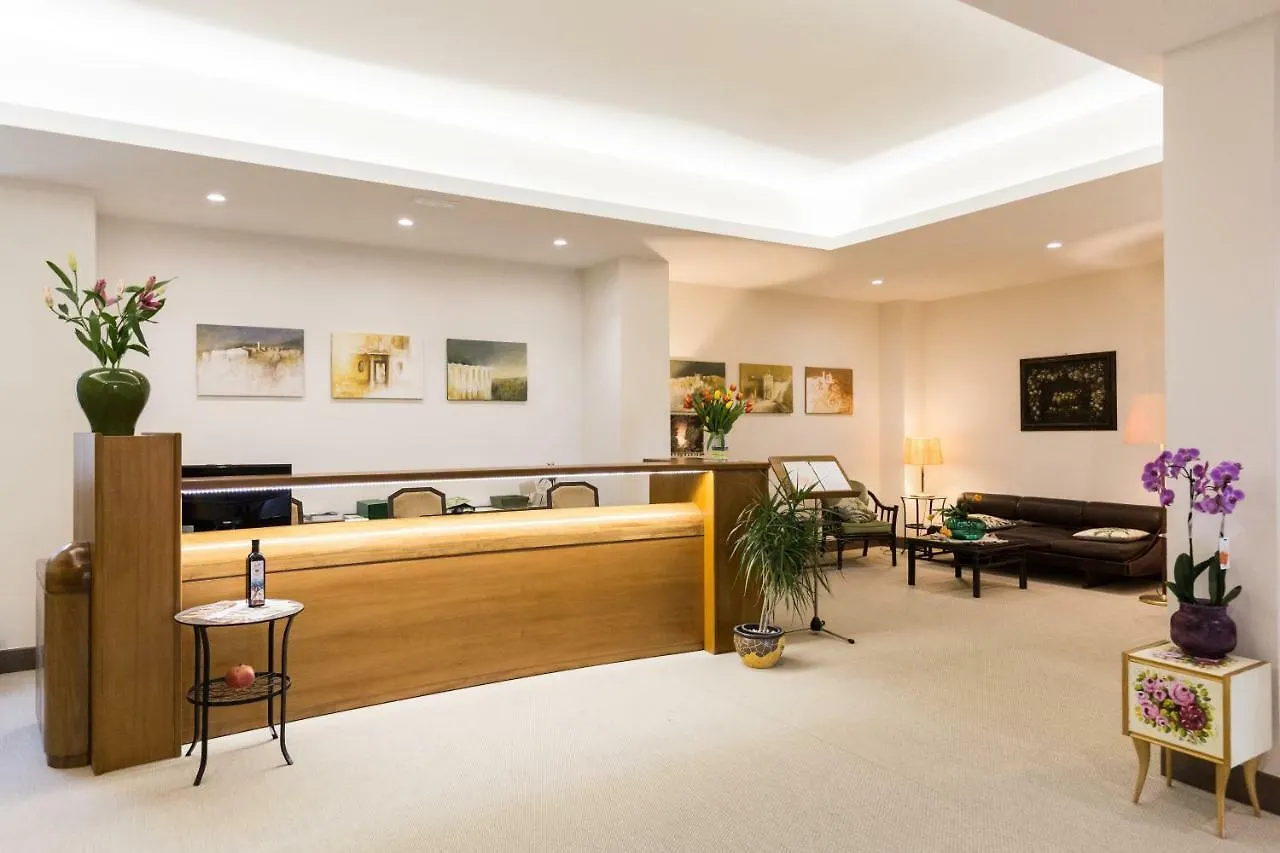 Aparthotel Villa Cavalletti Appartamenti Grottaferrata Italy