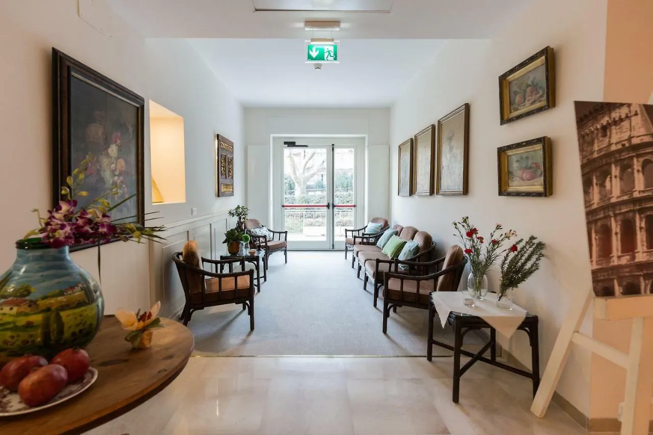 Aparthotel Villa Cavalletti Appartamenti Grottaferrata Italy