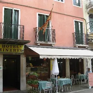 minerva-e-nettuno.hotelinveneto.com/