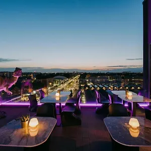 hotel-m89-milan.italymilanhotels.net/